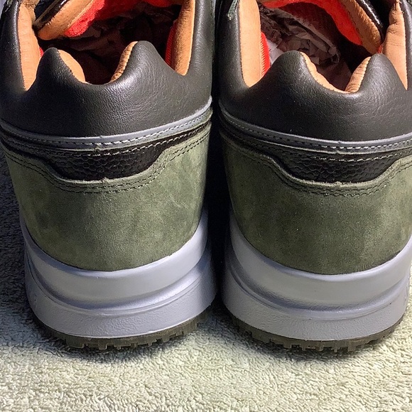 New Balance Suede Abzorb casual Fashion Sneakers -Never Worn! - Picture 6 of 8